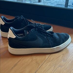 Women’s Nike suede SB Charge Sneakers